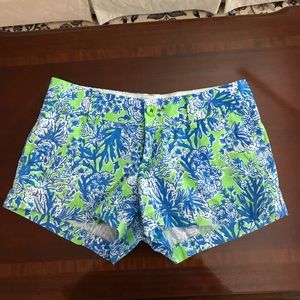 Lilly Pulitzer “The Walsh Shorts” Size: 00